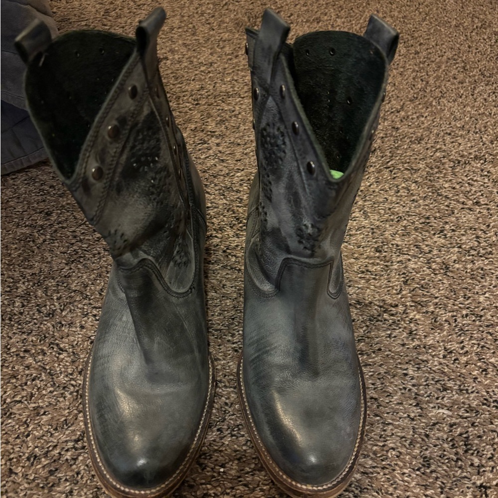 Women’s Blackish gray Leather Boots